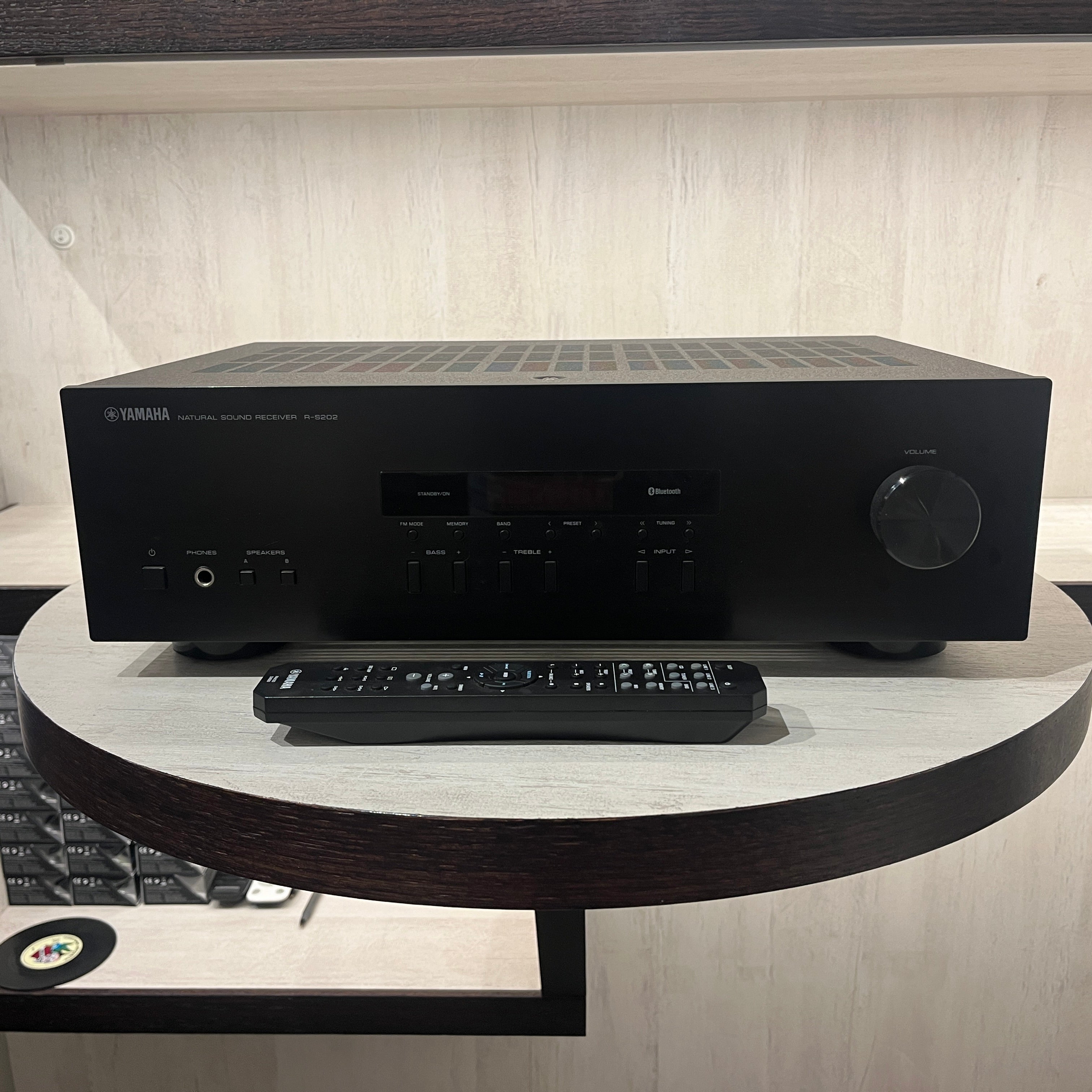 (Exhibición) Receiver Estéreo Yamaha R-S202D Bluetooth AM/FM