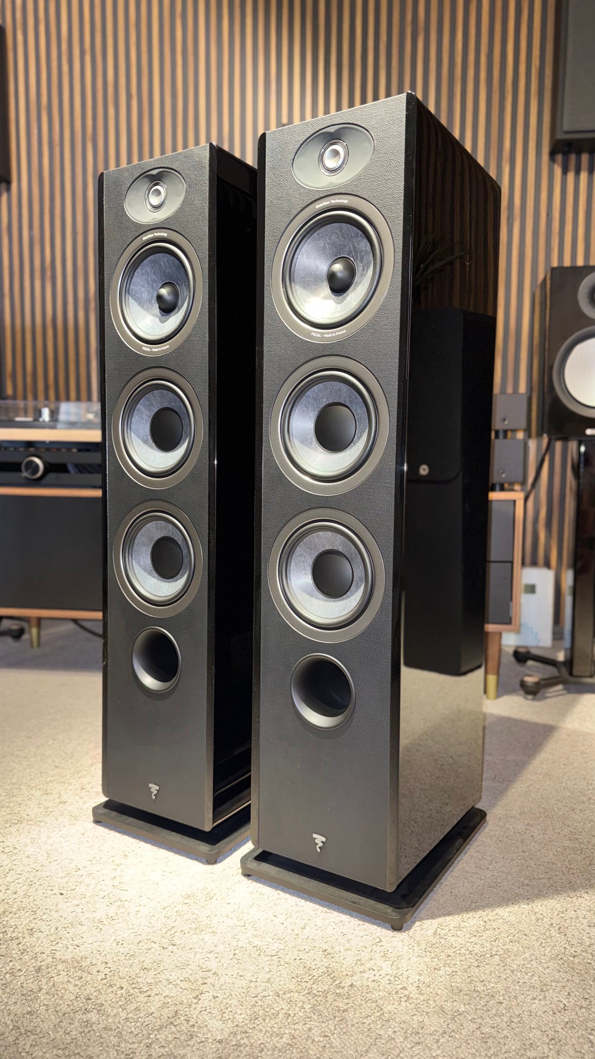 Focal Parlantes Columna Vestia N2 (Par) (CONSIGNACIÓN)