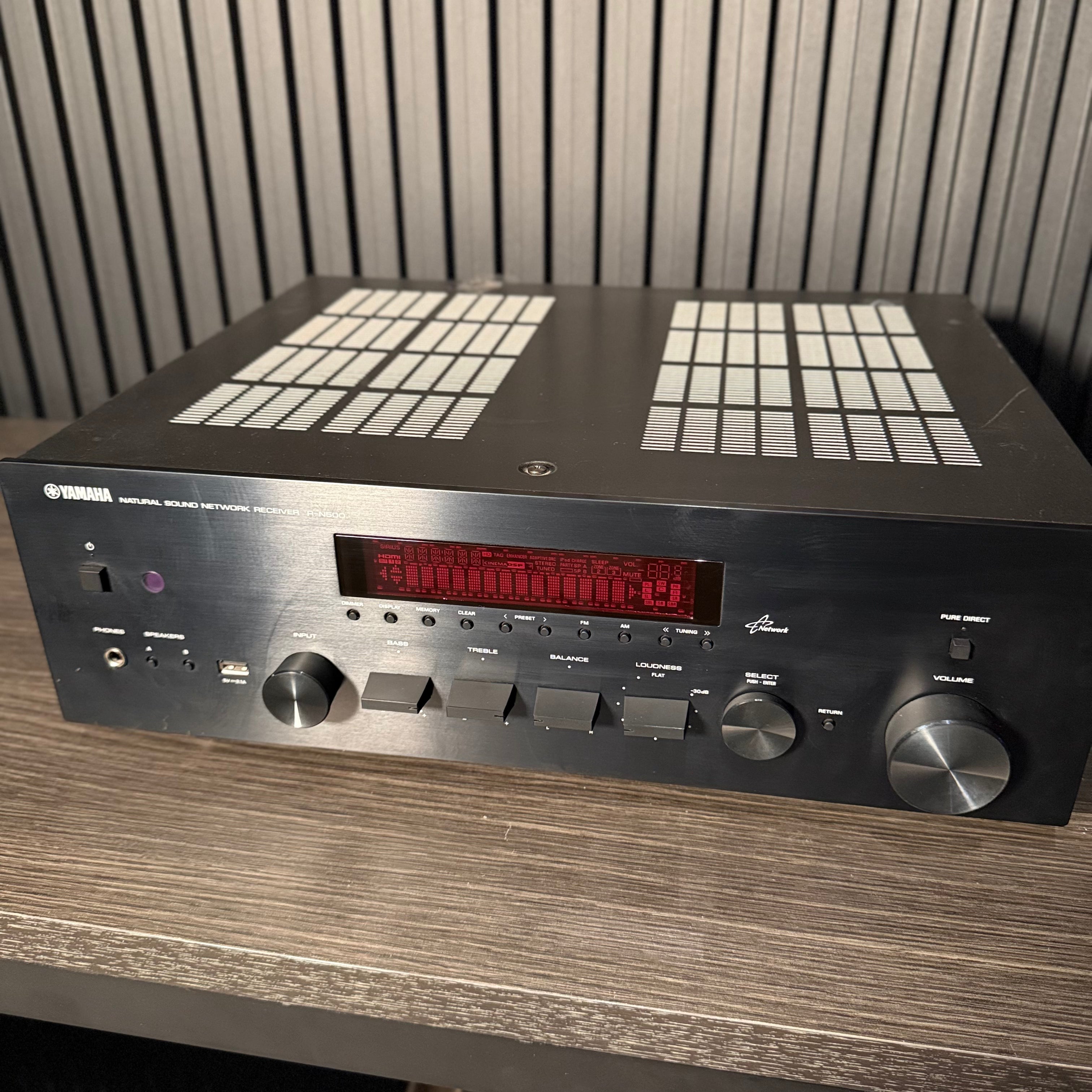 Yamaha Receiver R-N500 (CONSIGNACIÓN)