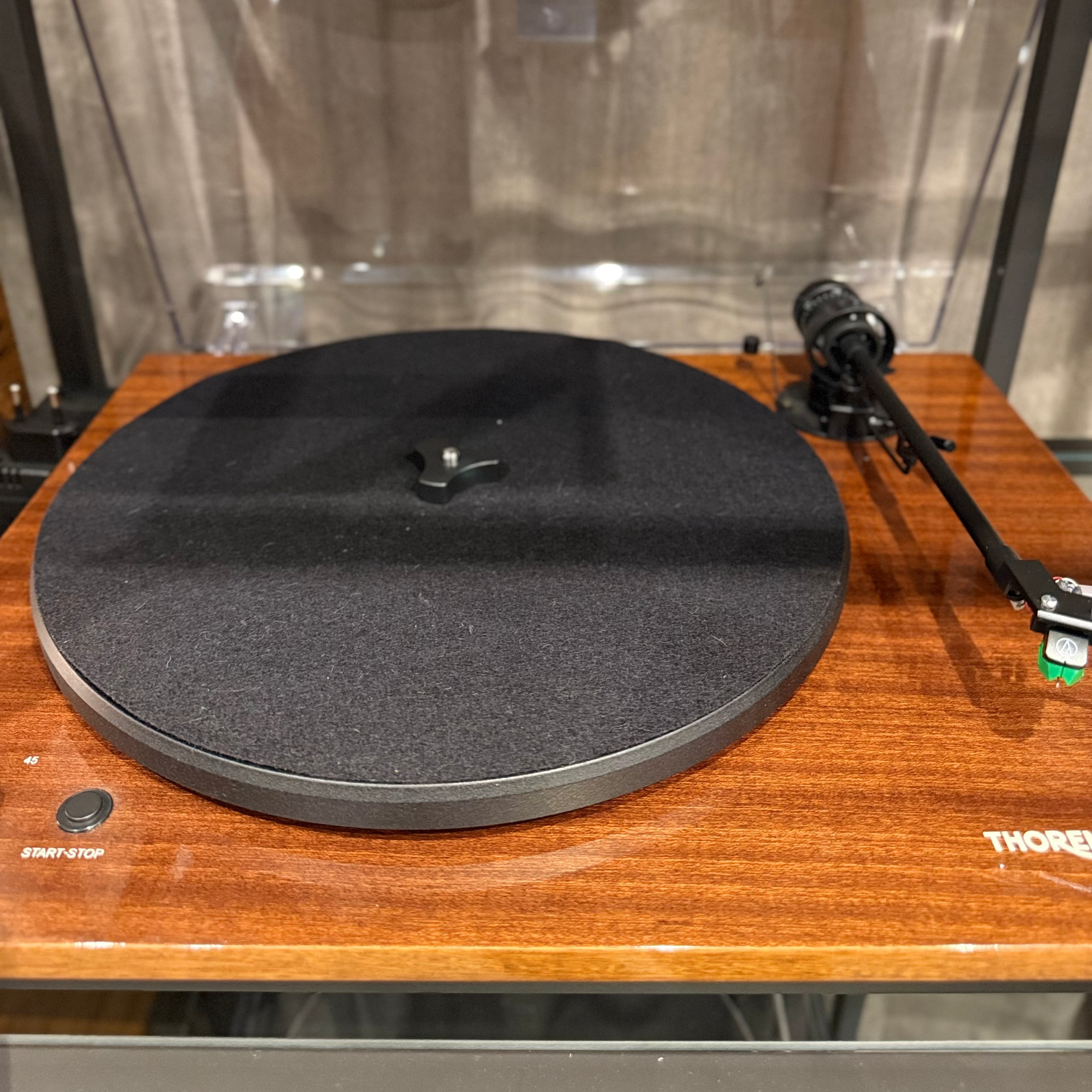 Tornamesa Thorens TD 295 MK IV – Semiautomática de Tracción por Correa (CONSIGNACIÓN)