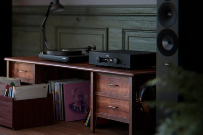 Hegel A200 amplificador integrado negro