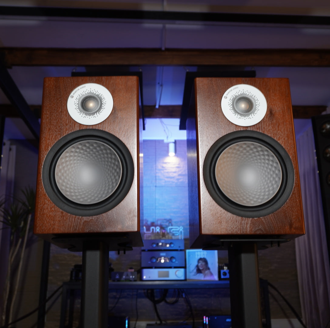 (Consignación) Parlantes Bookshelf Silver 100 6G Monitor Audio