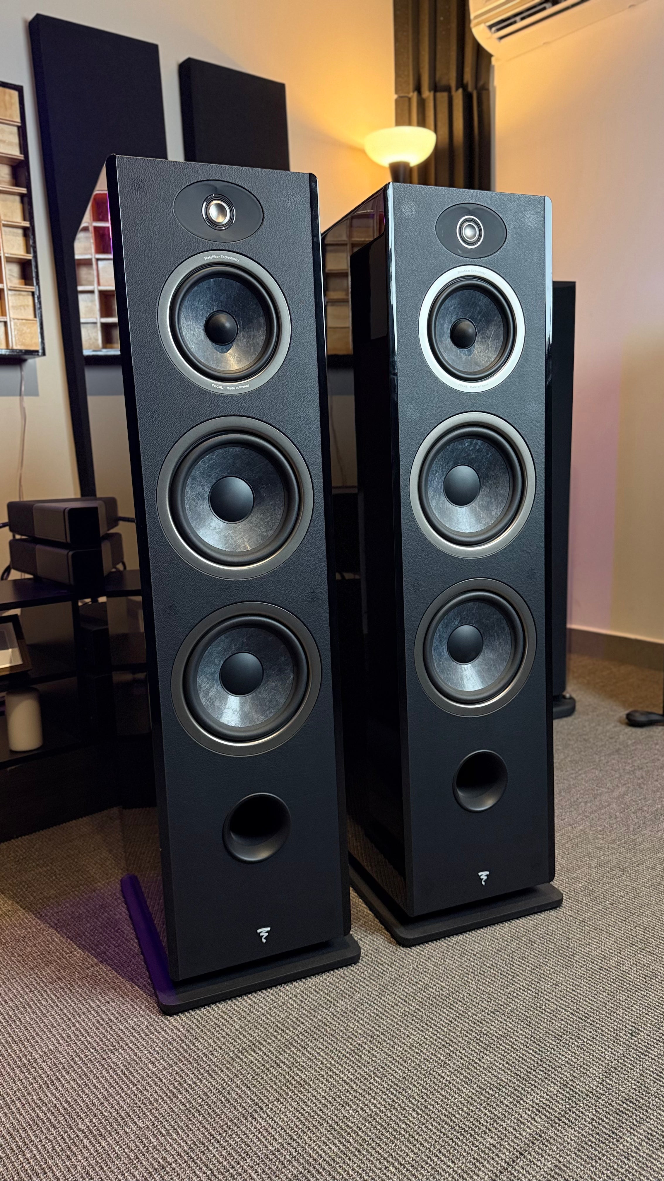 Focal Parlantes Columna Vestia N4 (Par) (EXHIBICIÓN)