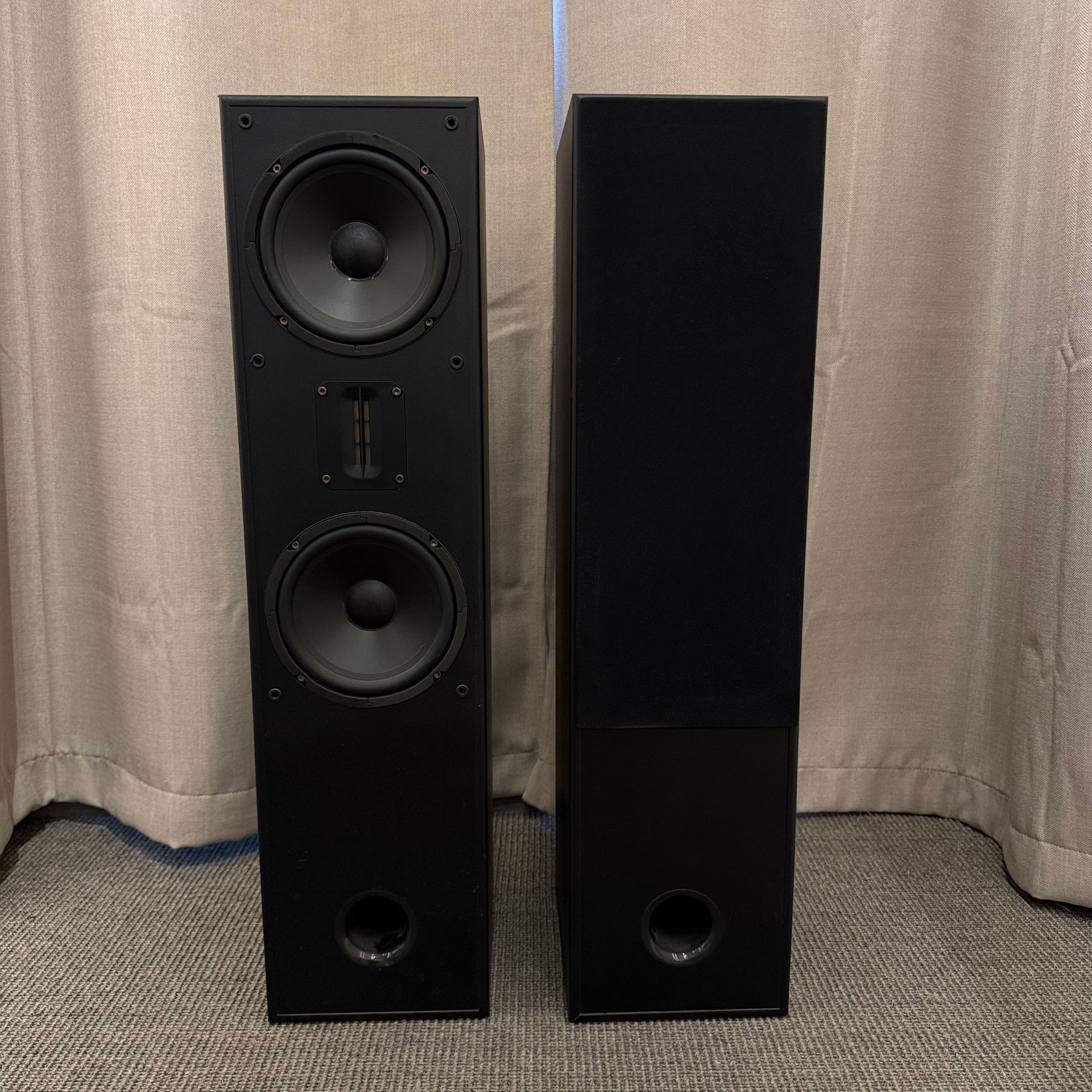 Monoprice Parlantes Columnas MPT65RT (par) (CONSIGNACIÓN)