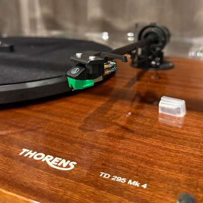 Tornamesa Thorens TD 295 MK IV – Semiautomática de Tracción por Correa (CONSIGNACIÓN)