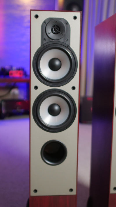 Paradigm Parlantes Monitor 7 V2 PAR (USADOS)