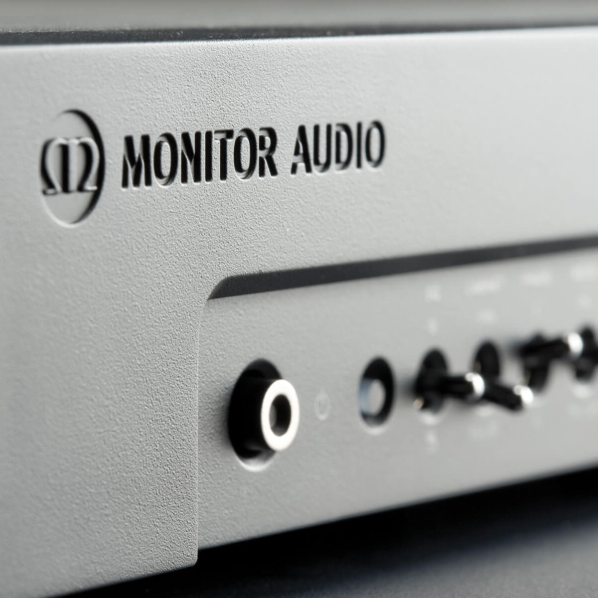 Amplificador de Instalación para Subwoofer IWA-250 AudioQuest